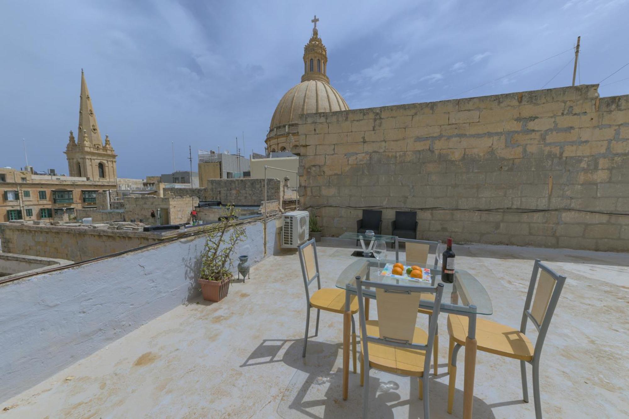 New 1 Bedroom Apartment In Valletta City Centre With Terrace And Views Екстер'єр фото