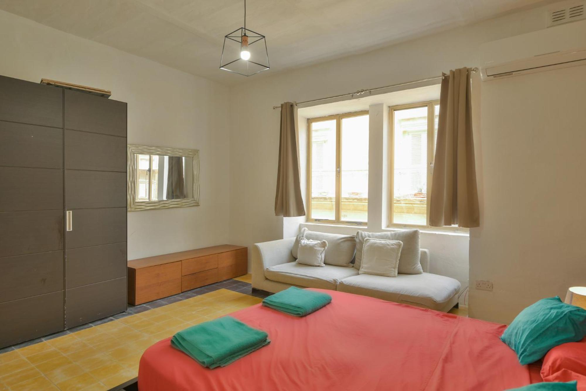 New 1 Bedroom Apartment In Valletta City Centre With Terrace And Views Екстер'єр фото