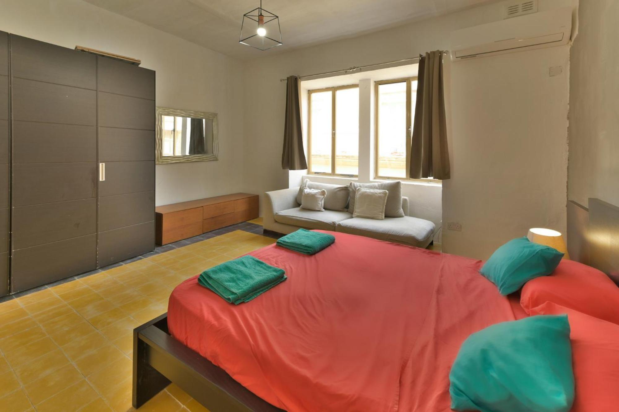 New 1 Bedroom Apartment In Valletta City Centre With Terrace And Views Екстер'єр фото