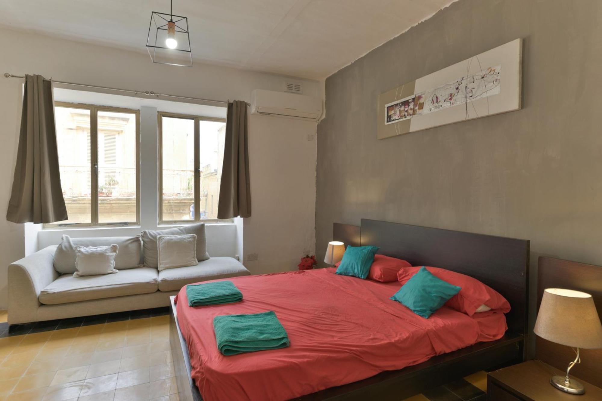 New 1 Bedroom Apartment In Valletta City Centre With Terrace And Views Екстер'єр фото